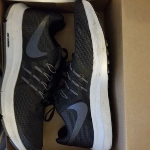 Nike Run Swift Women's 10